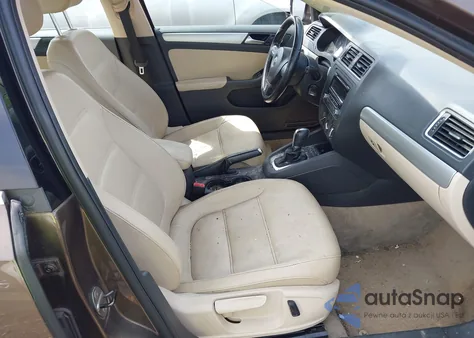 2014 Volkswagen Jetta 1.8T Se from USA, damaged, VIN 3VWD17AJ9EM220852